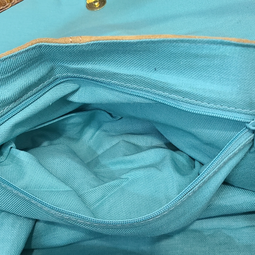 Camel Suede and Crocodile boho shoulder bag - Picture 6 of 12